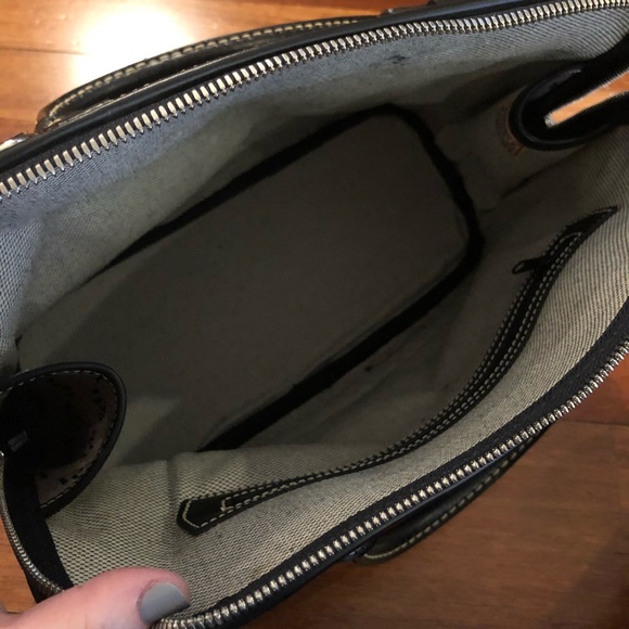 NWOT - Dooney and Bourke zip top satchel - Picture 3 of 3